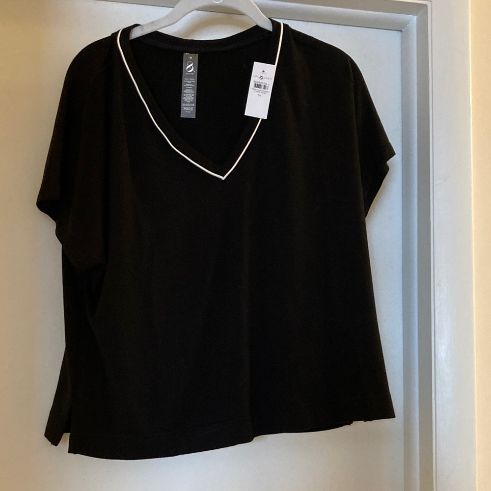 Lou & Grey Black V-Neck Tee with White Trim